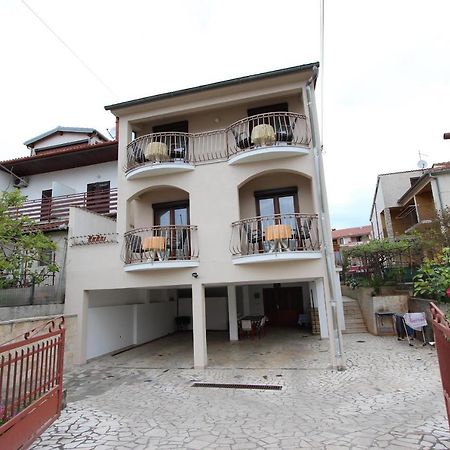Apartments Fabris Rovigno Esterno foto