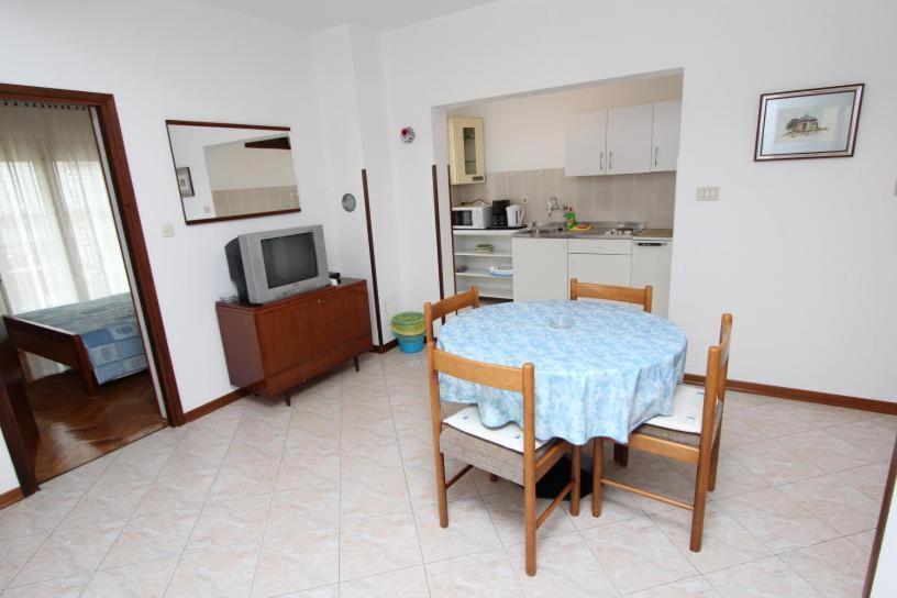 Apartments Fabris Rovigno Esterno foto