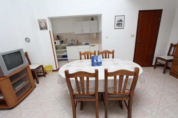 Apartments Fabris Rovigno Esterno foto